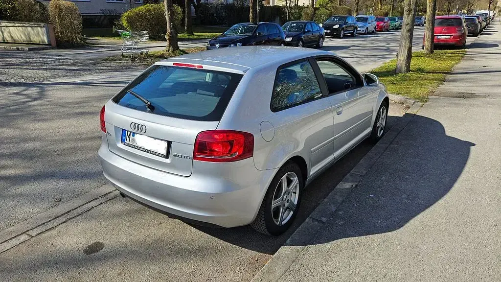 Occasion Audi A3 Ambition 140 ch (102 kW) 2010 Gris Citadine