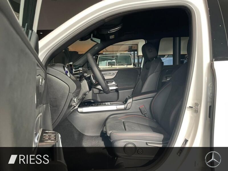 Gebraucht Mercedes GLB200 AMG 150 PS (110 kW) 2025 Unilack polarweiß SUV