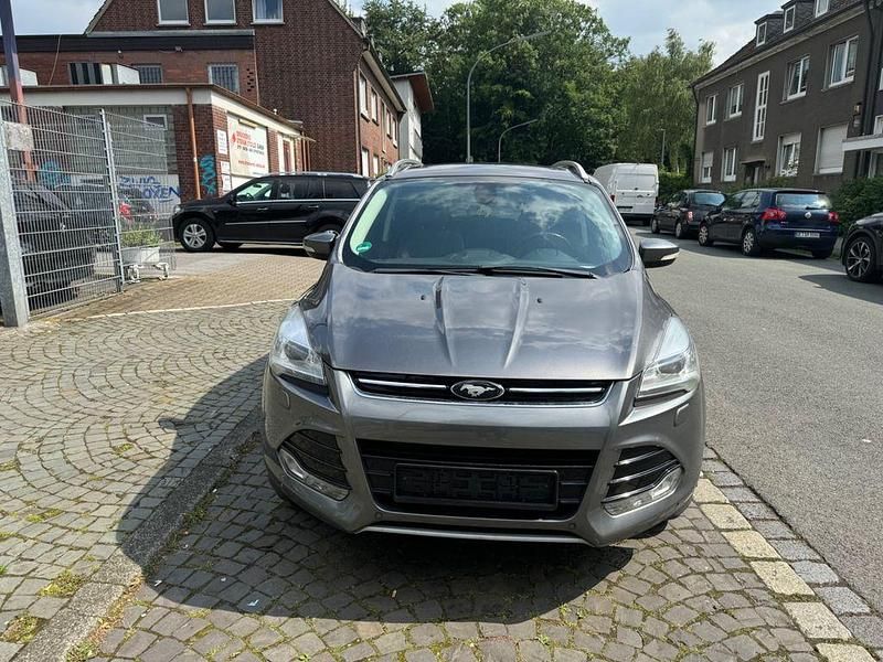 Gebraucht Ford Kuga 163 PS (119 kW) 2013 Grau SUV