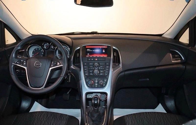 Gebraucht Opel Astra 110 PS (80 kW) 2015 Silber Kombi