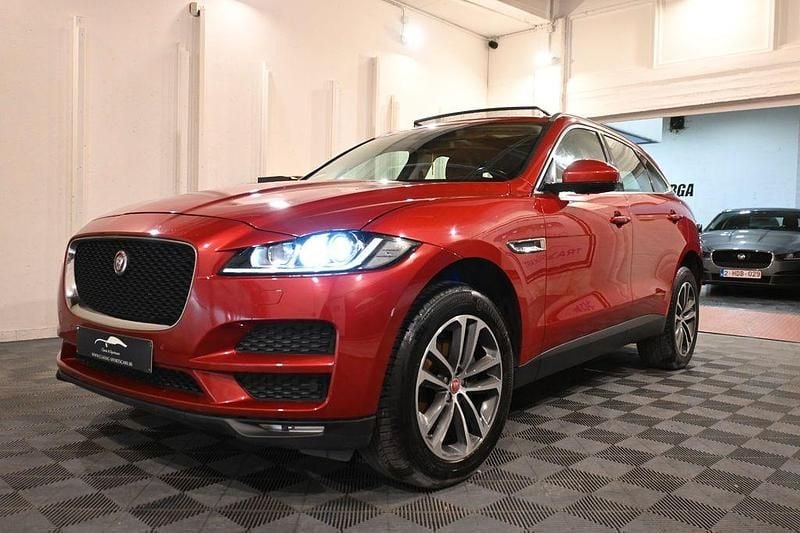 Gebraucht Jaguar F-Pace R-Sport 179 PS (131 kW) 2017 Rot SUV