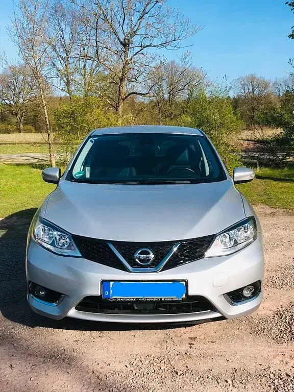 Gebraucht Nissan Pulsar N-Connecta 116 PS (85 kW) 2018 Silber Kleinwagen