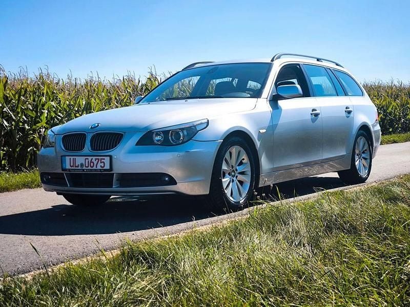 Silber Gebraucht 2007 BMW 523 Advantage Kombi | 3.980 € (Guter Preis) - Bild 1/4