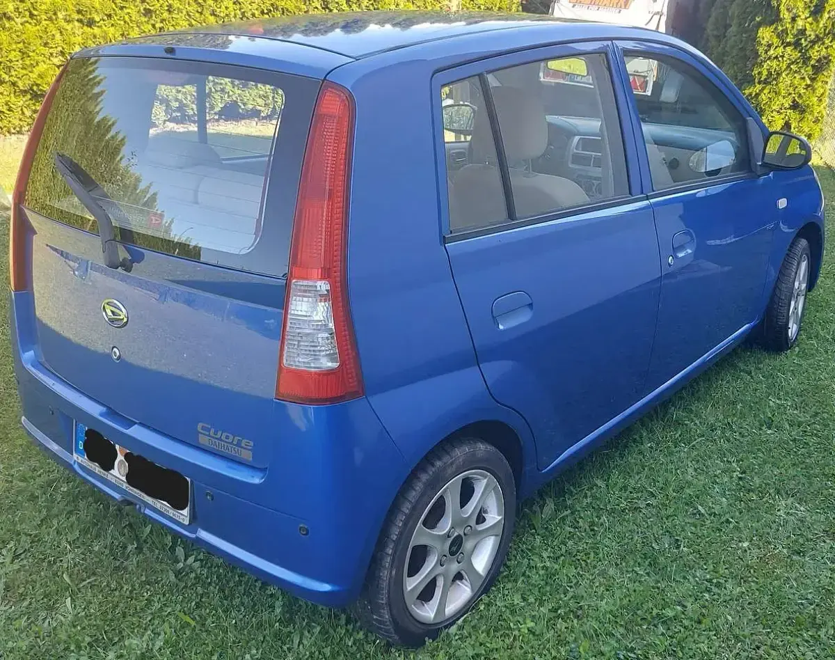 Gebraucht Daihatsu Cuore 58 PS (42 kW) 2006 Blau Kleinwagen