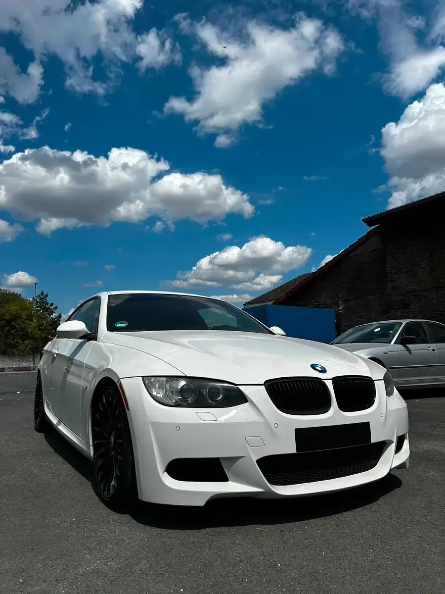 Gebraucht BMW 335 M Sport 420 PS (308 kW) 2009 Weiß Coupé