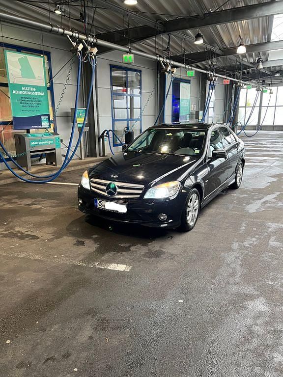 Schwarz Gebraucht 2008 Mercedes C220 Avantgarde Limousine | 4.700 € (Fairer Preis) - Bild 1/4