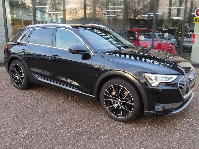 Gebraucht Audi e-tron Advanced Plus 264 kW (360 PS) 2018 Schwarz SUV