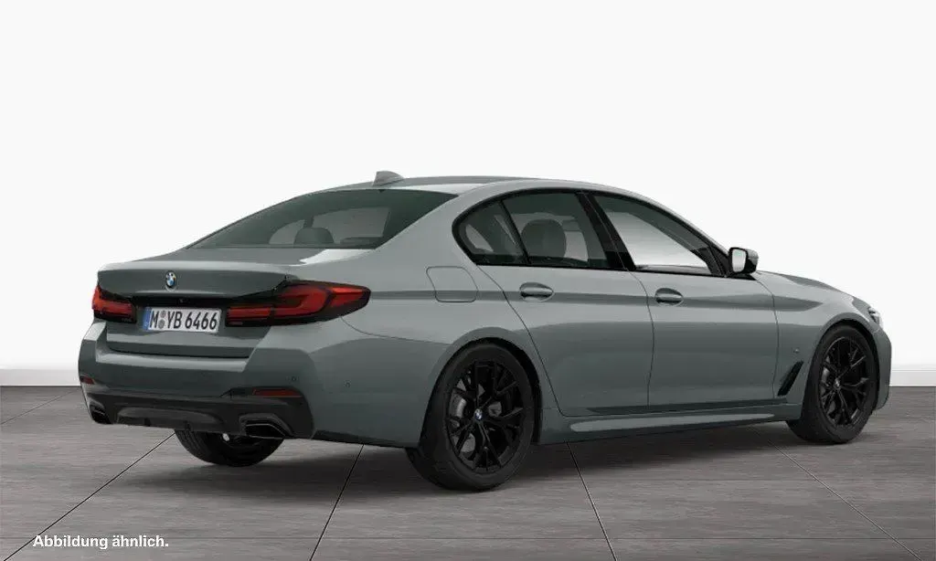 Gebraucht BMW 540 M Sport 333 PS (244 kW) 2023 Skyscraper grau Limousine