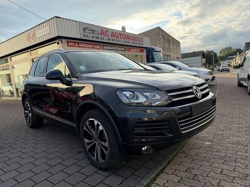 Schwarz Gebraucht 2011 VW Touareg SUV | 11.900 € (Guter Preis) - Bild 1/4