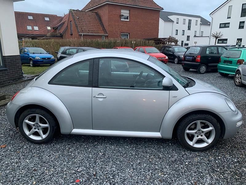 Gebraucht VW New Beetle 115 PS (84 kW) 2000 Silber Kleinwagen
