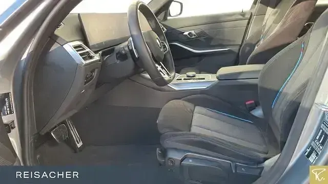 Gebraucht BMW 320 Comfort Edition 190 PS (139 kW) 2025 Skyscraper grau metallic Limousine