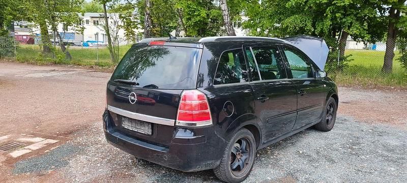 Gebraucht Opel Zafira 140 PS (102 kW) 2006 Schwarz Van / Kleinbus