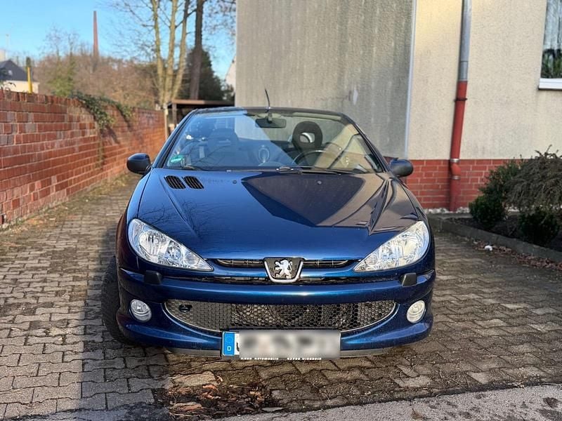 Gebraucht Peugeot 206 CC 136 PS (100 kW) 2006 Blau Cabrio
