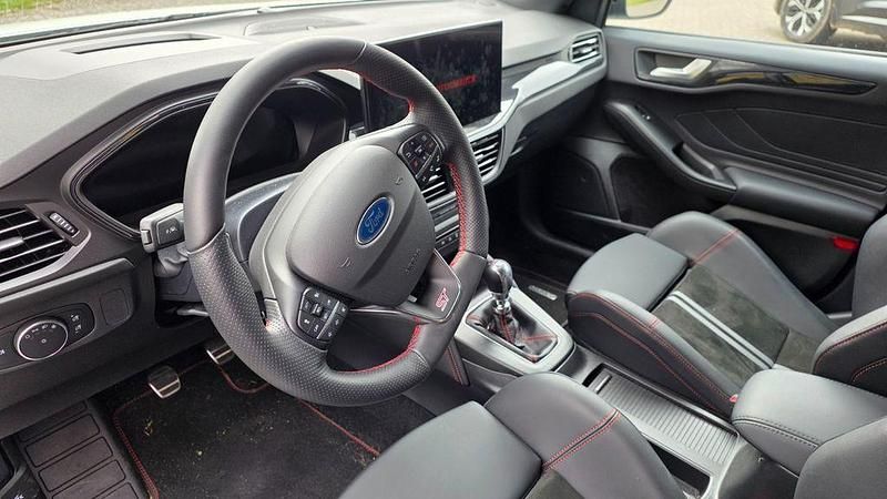 Gebraucht Ford Focus ST 280 PS (205 kW) 2025 Weiß Limousine