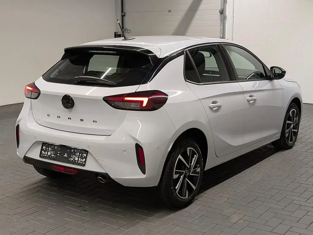 Gebraucht Opel Corsa 101 PS (74 kW) 2025 Konturweissmet. Kleinwagen