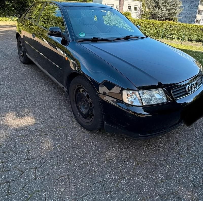 Usata Audi A3 90 CV (66 kW) 1999 Nero Utilitaria