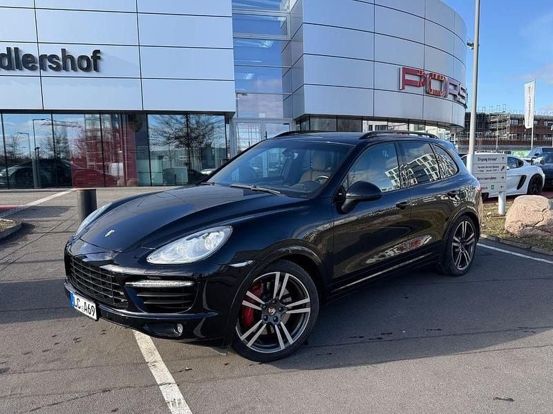 Gebraucht Porsche Cayenne Turbo 500 PS (367 kW) 2012 Schwarz SUV