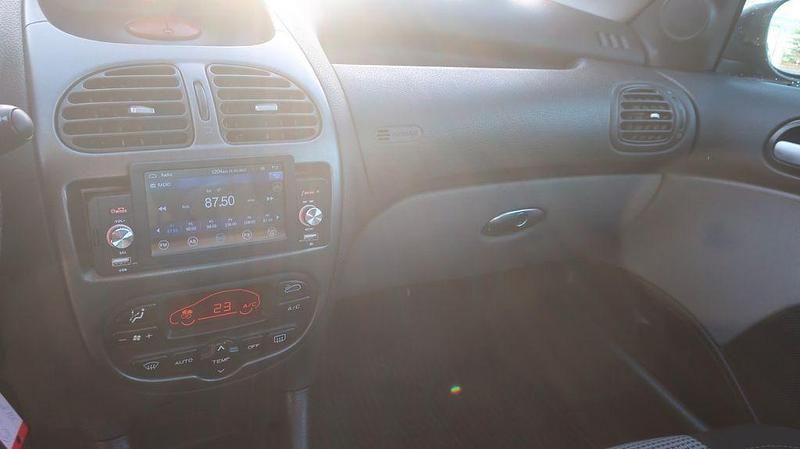 Gebraucht Peugeot 206 CC Filou 109 PS (80 kW) 2005 Schwarz Cabrio