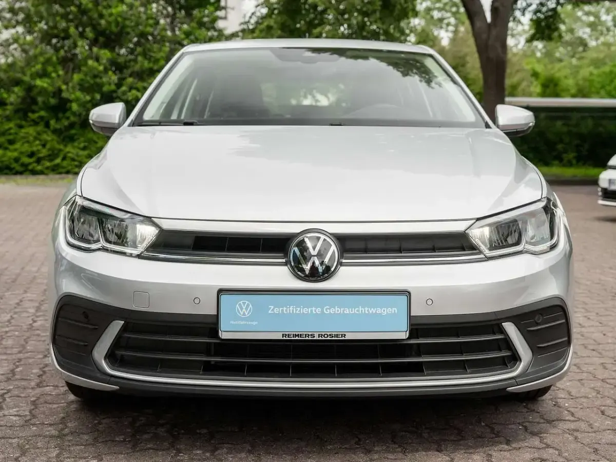Gebraucht VW Polo Life 80 PS (58 kW) 2025 Reflexsilber metallic Kleinwagen