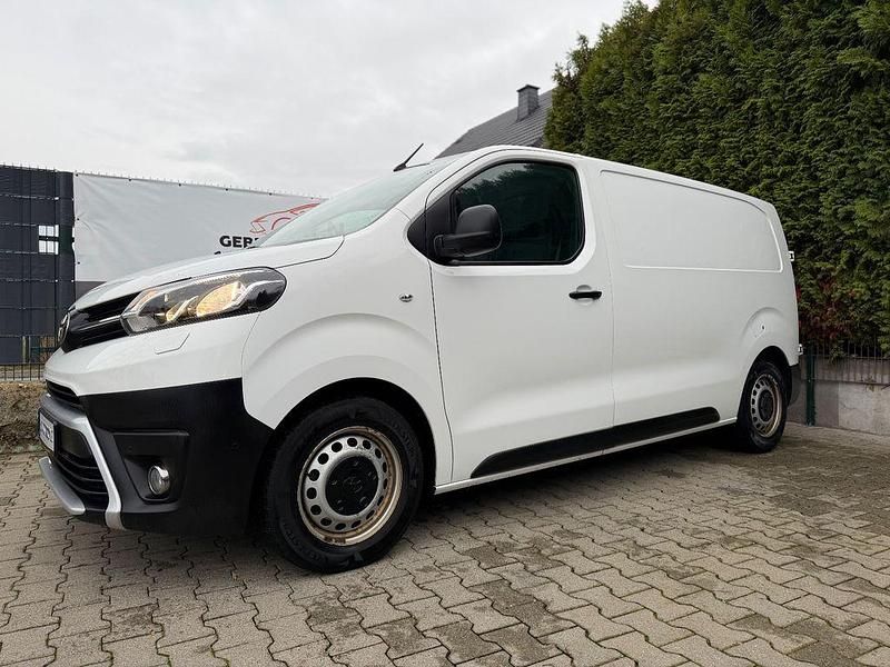Gebraucht Toyota Proace 120 PS (88 kW) 2021 Weiß Van / Kleinbus