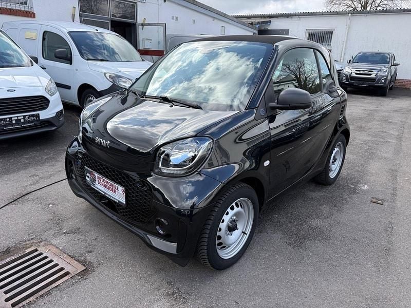 Gebraucht Smart ForTwo Coupé 60 kW (82 PS) 2023 Schwarz Coupé