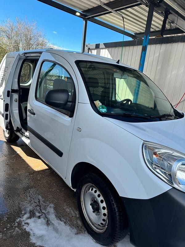 Gebraucht Renault Kangoo 107 PS (78 kW) 2019 Weiß Van / Kleinbus