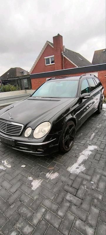 Gebraucht Mercedes E280 190 PS (139 kW) 2006 Schwarz Kombi
