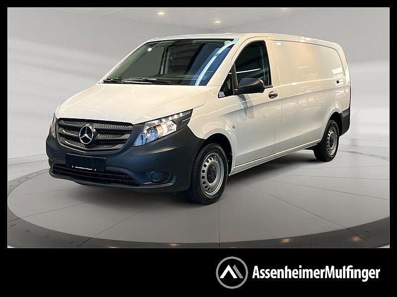 Arktikweiss Gebraucht 2023 Mercedes Vito Van / Kleinbus | 24.086 € - Bild 1/4
