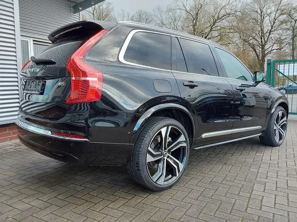 Gebraucht Volvo XC90 Ultimate 235 PS (172 kW) 2023 Schwarz metallic SUV