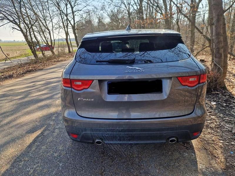 Gebraucht Jaguar F-Pace Prestige 241 PS (177 kW) 2017 Grau SUV