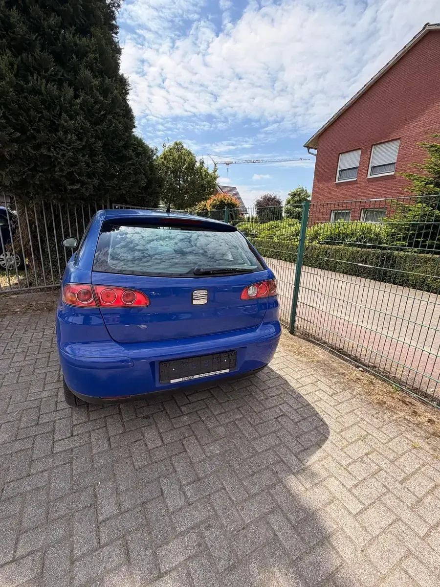 Gebraucht Seat Ibiza 75 PS (55 kW) 2004 Blau Kleinwagen