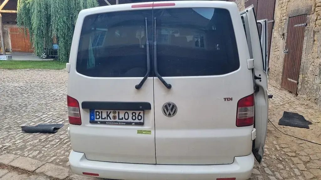 Gebraucht VW Caravelle 235 PS (172 kW) 2007 Weiß Van