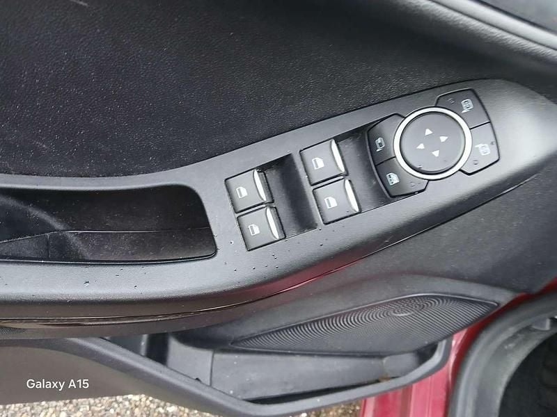 Gebraucht Ford Fiesta S 101 PS (74 kW) 2020 Rot Limousine