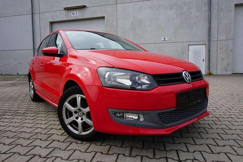 Rot Gebraucht 2010 VW Polo Limousine | 3.950 € (Superpreis) - Bild 1/4
