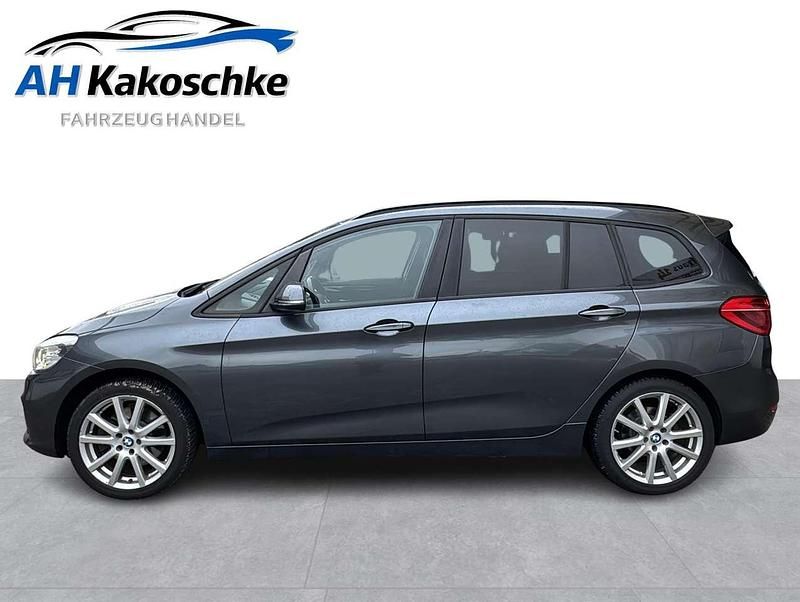 Gebraucht BMW 220 Sport Line 190 PS (139 kW) 2015 Mineralgrau metallic Van / Kleinbus