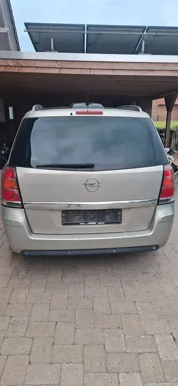 Gebraucht Opel Zafira 150 PS (110 kW) 2005 Silber Van / Kleinbus