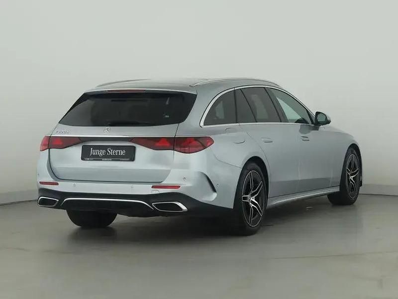 Używany Mercedes E220 Advanced 197 KM (144 kW) 2023 Srebrny Kombi