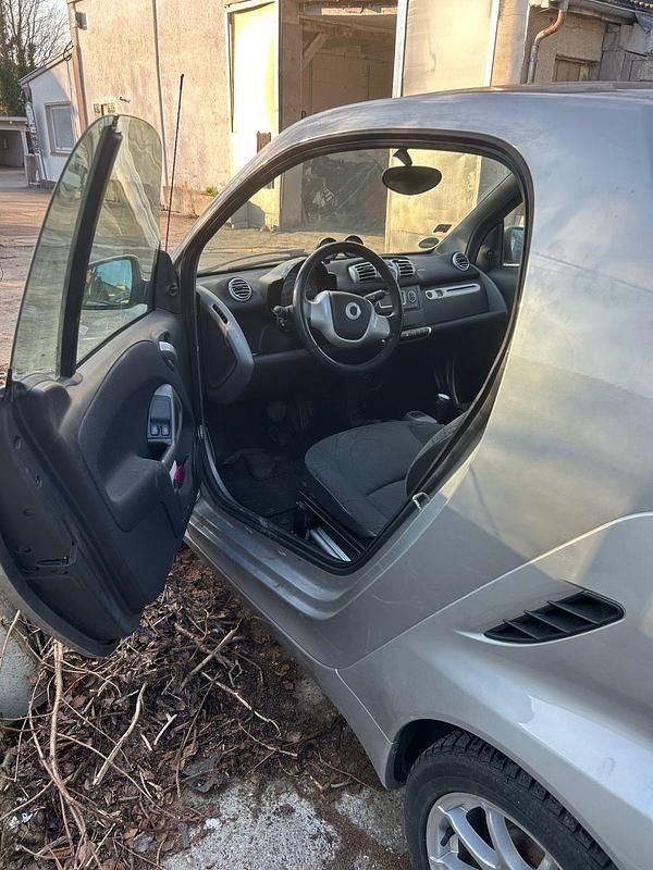 Gebraucht Smart ForTwo Coupé 54 PS (39 kW) 2010 Silber Coupé