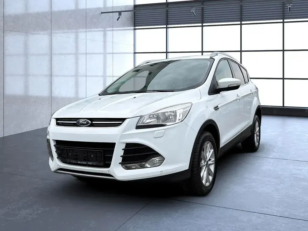 Gebraucht Ford Kuga Titanium 150 PS (110 kW) 2015 Weiß SUV