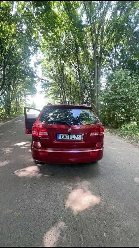 Gebraucht Dodge Journey SE 170 PS (125 kW) 2009 Rot SUV
