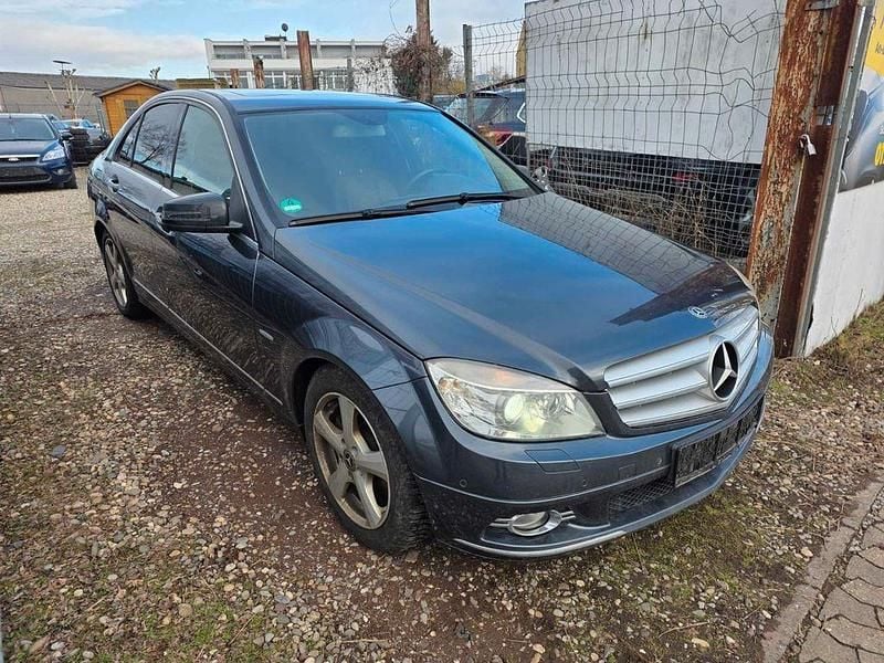 Grau Gebraucht 2008 Mercedes C200 Limousine | 3.990 € (Superpreis) - Bild 1/4