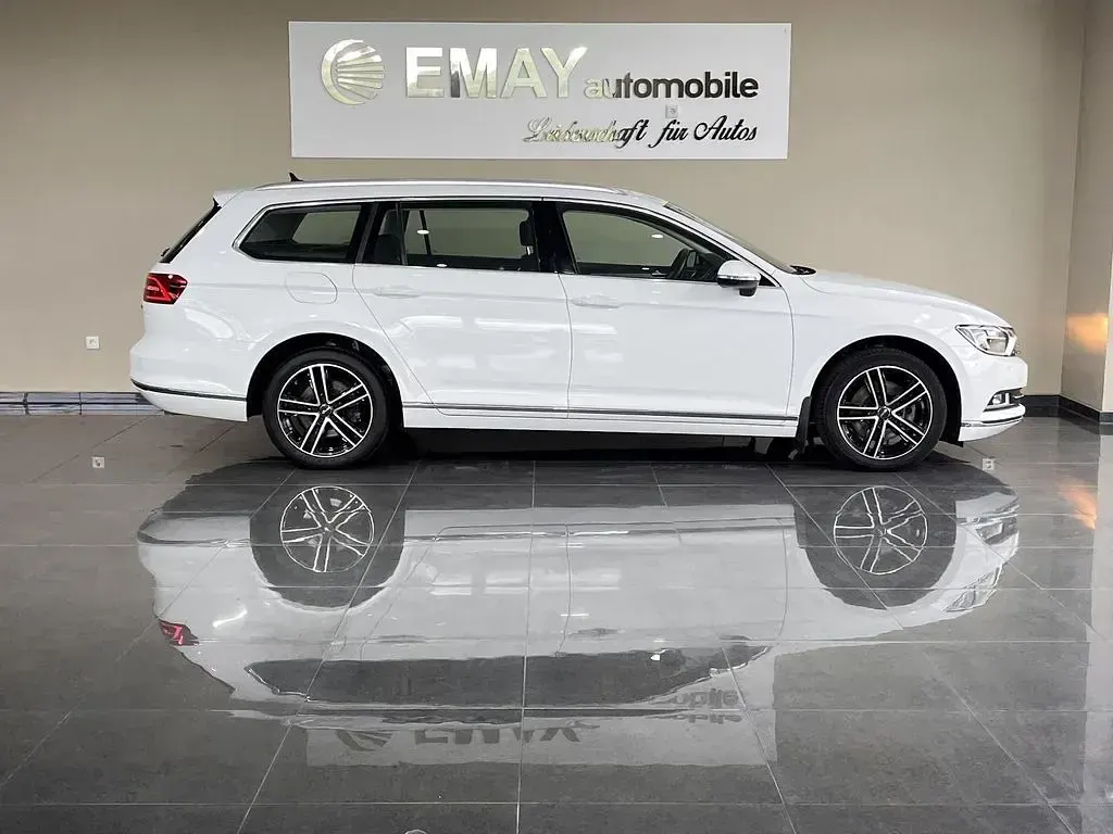 Gebraucht VW Passat Highline 190 PS (139 kW) 2019 Pure white Kombi