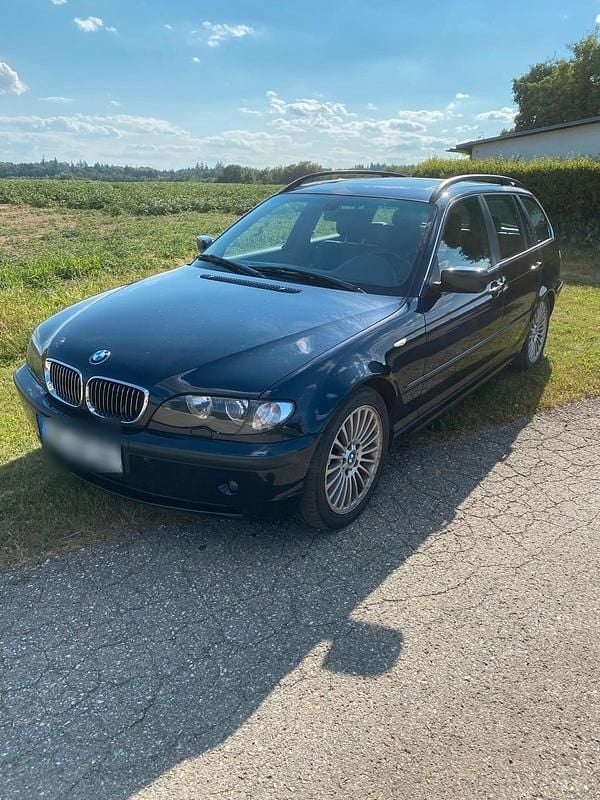 Blau Gebraucht 2003 BMW 330 Kombi | 5.900 € (Fairer Preis) - Bild 1/4