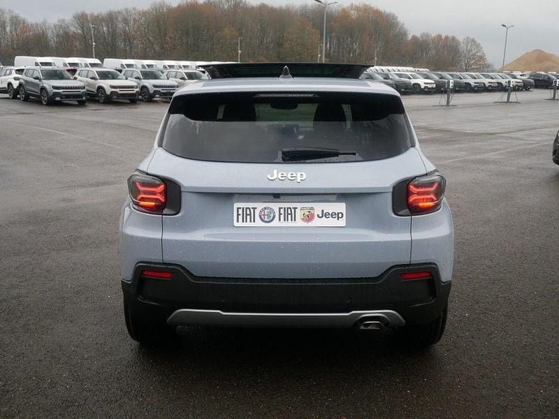 Neu Jeep Avenger Summit 101 PS (74 kW) 2026 Grau SUV