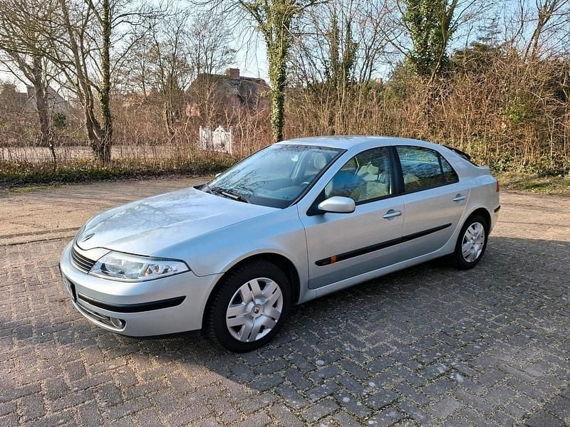 Gebraucht Renault Laguna II 107 PS (78 kW) 2003 Silber Limousine