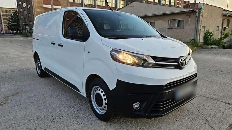 Gebraucht Toyota Proace Comfort 122 PS (89 kW) 2021 Weiß Van / Kleinbus