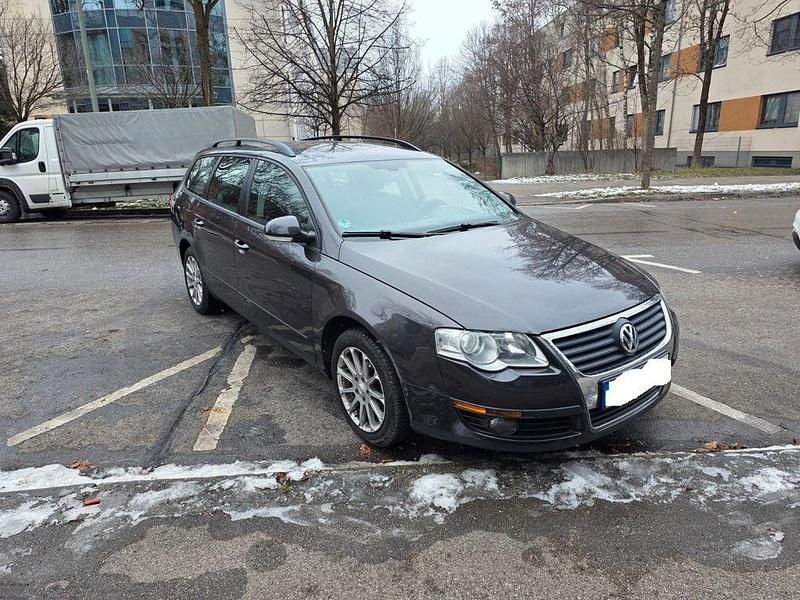 Braun Gebraucht 2008 VW Passat Comfortline Kombi | 2.799 € (Fairer Preis) - Bild 1/4