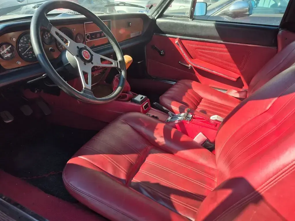 Gebraucht Fiat 124 Spider 105 PS (77 kW) 1983 Silber Cabrio