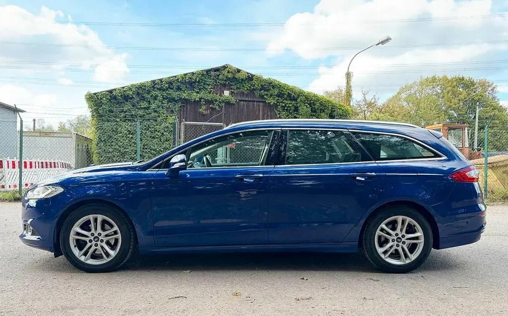 Gebraucht Ford Mondeo Titanium 211 PS (155 kW) 2017 Blau Limousine