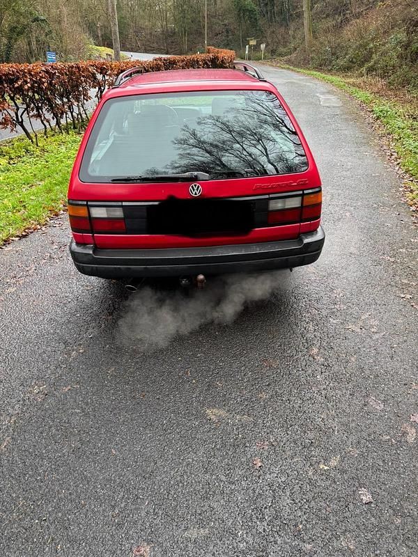 Gebraucht VW Passat 90 PS (66 kW) 1982 Rot Kombi